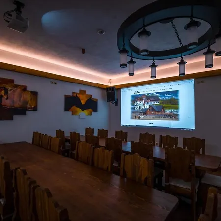 בית הארחה Ranch Jestrebice 4*