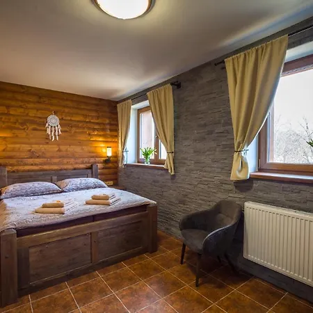 بيت ضيافة Ranch Jestrebice 4*