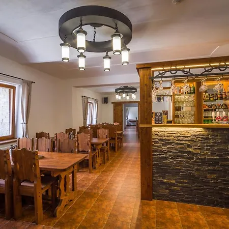 بيت ضيافة Ranch Jestrebice Hermanicky