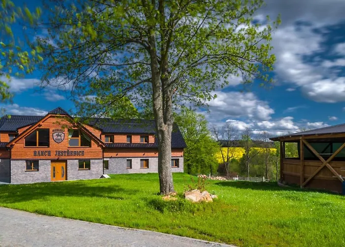Ranch Jestrebice Гостевой дом